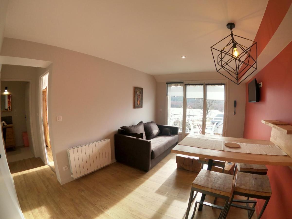 Logis Hotel Le Beau Site Chambon-sur-Lac Kültér fotó