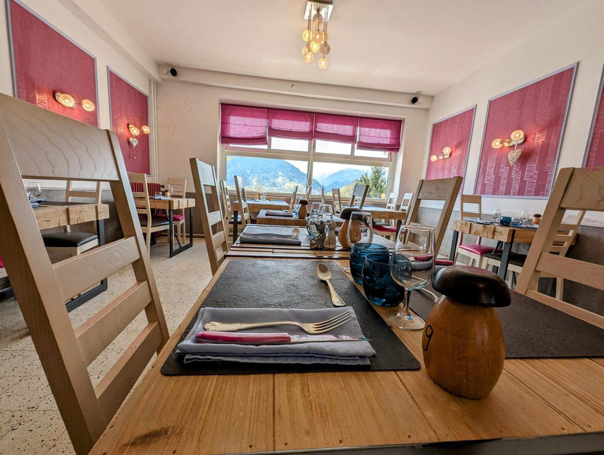 Logis Hotel Le Beau Site Chambon-sur-Lac Kültér fotó