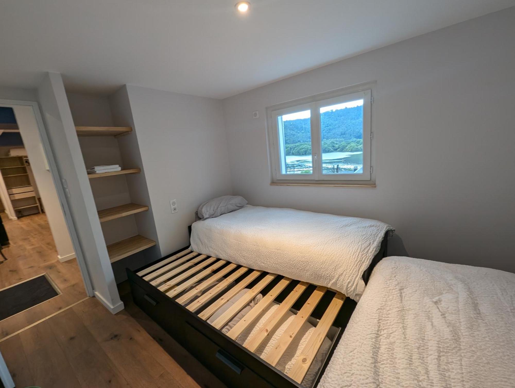 Logis Hotel Le Beau Site Chambon-sur-Lac Kültér fotó